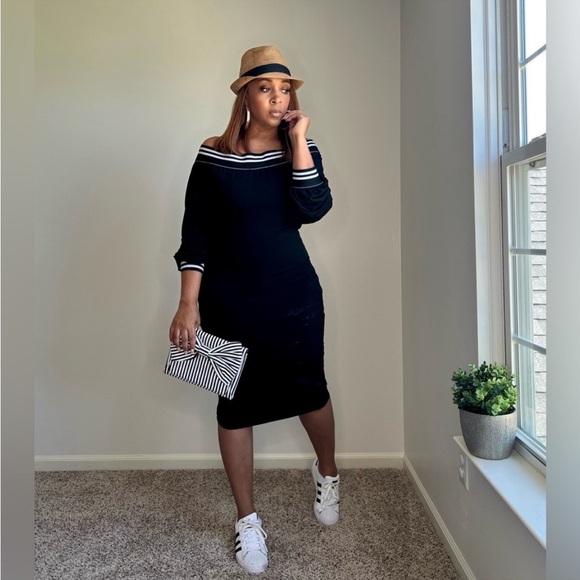 Meet your Posher, Tina - Picture 2 of 2